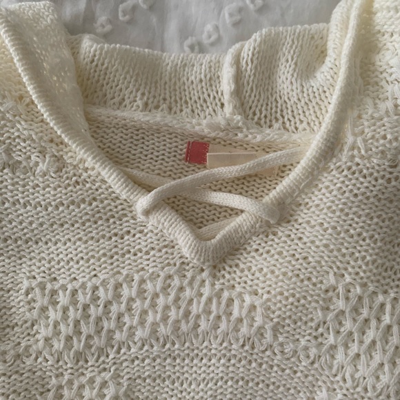 Hooded sweater - Picture 2 of 3